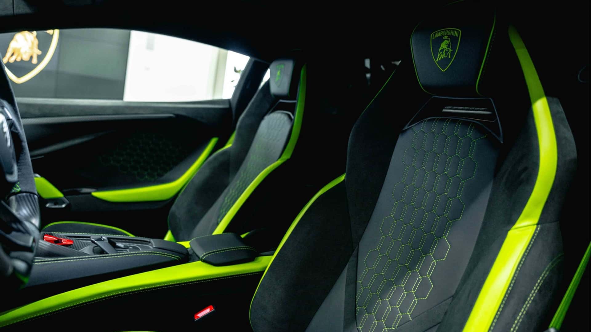 Lamborghini Revuelto interiør.