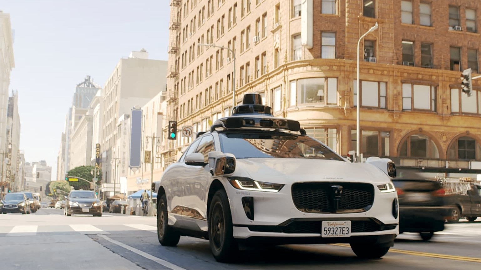 Waymo har bedt myndighederne i Californien om tilladelse til at lancere en kommerciel dronetaxitjeneste i Los Angeles.