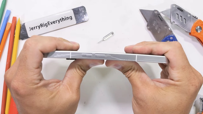 Nothing Phone display test (3)