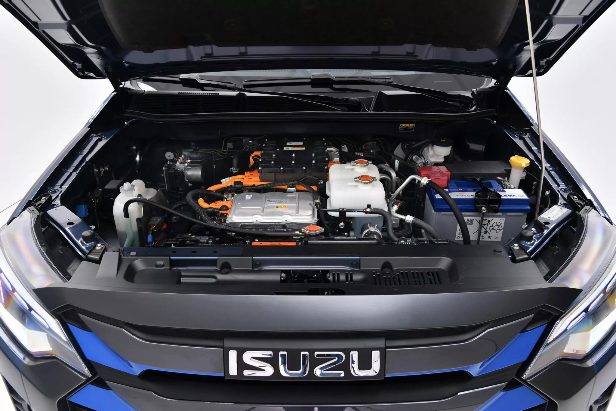 Isuzu D-Max EV i bevægelse