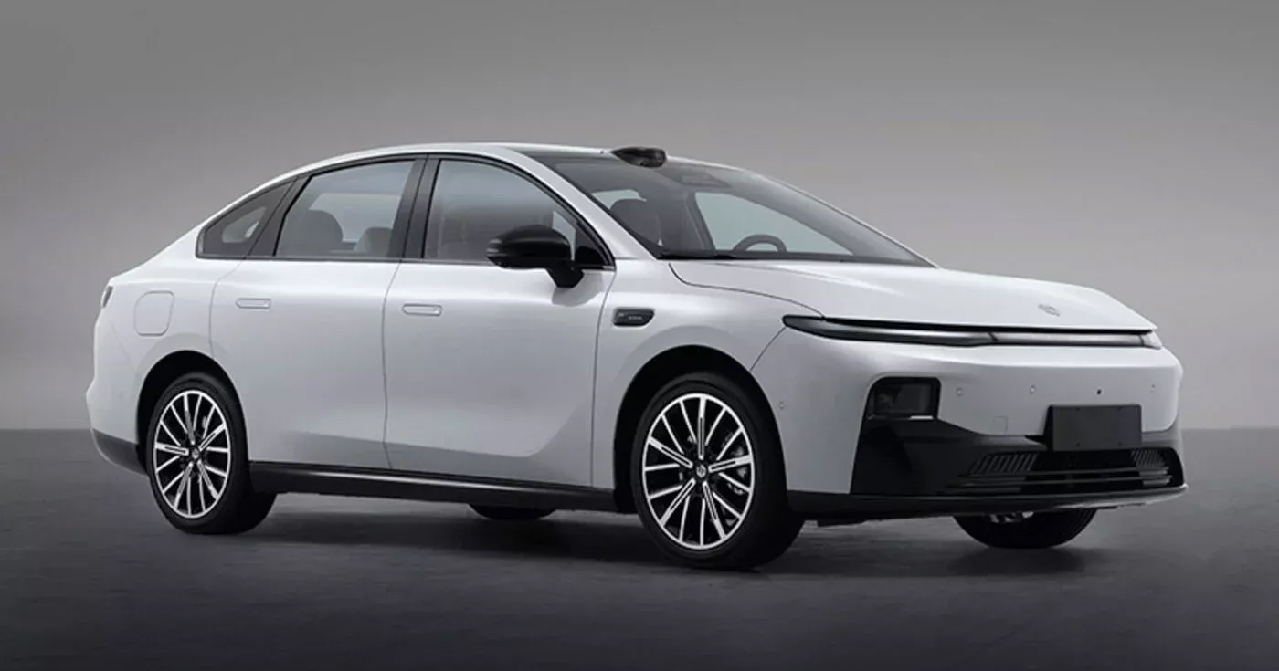 Leapmotor B01 in colours