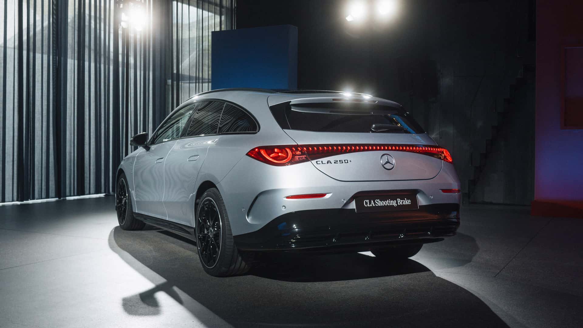 Mercedes-Benz CLA Shooting Brake 2025, side view
