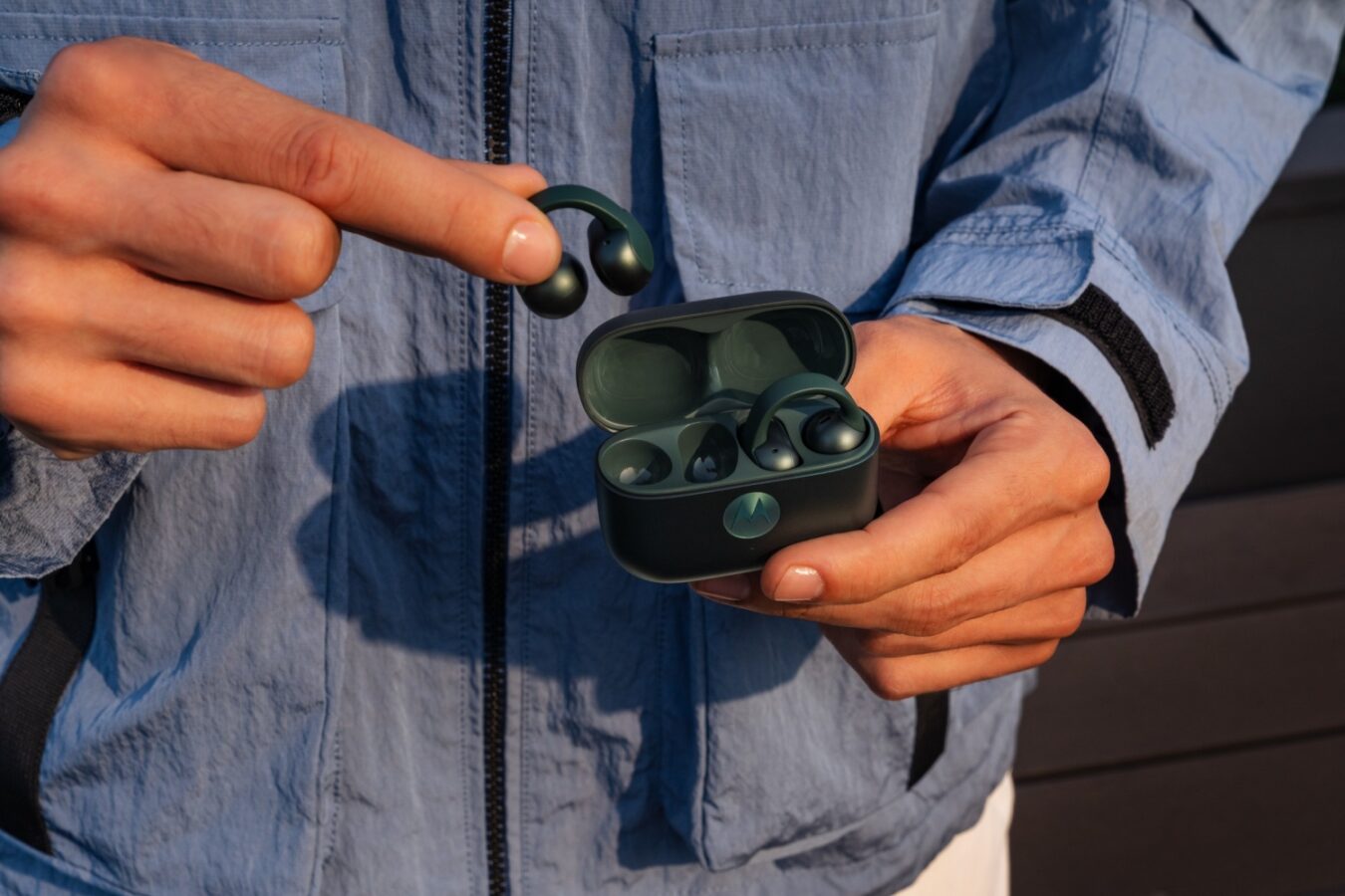 Moto Buds Loop hovedtelefoner