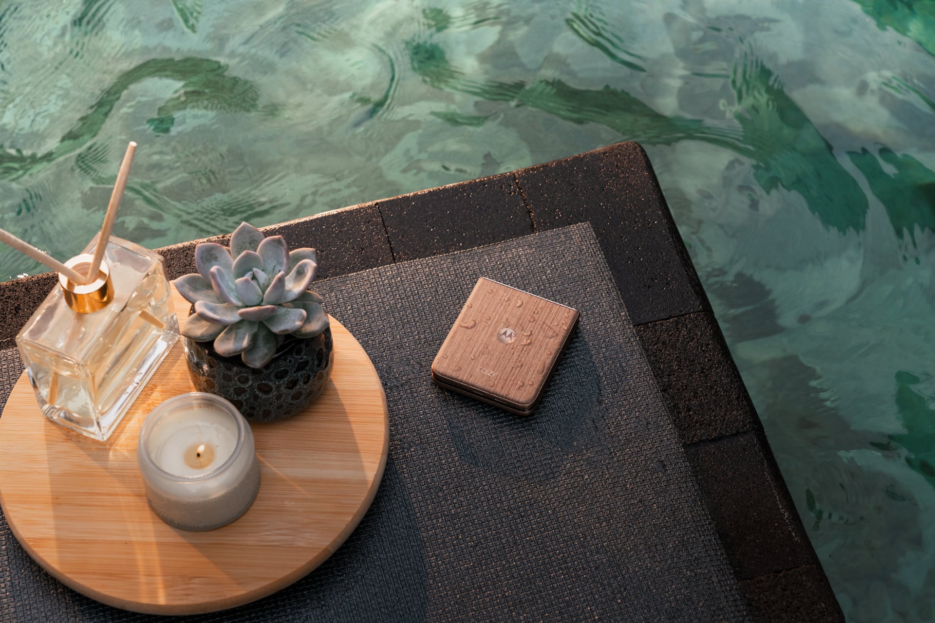 Motorola Razr 60 Ultra - Teknologi