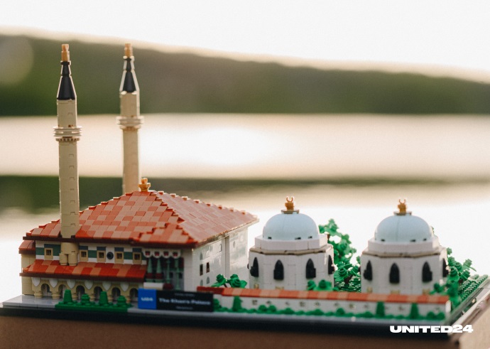 Lego Creators præsenterede sammen med United24-platformen eksklusive sæt dedikeret til de vigtigste arkitektoniske monumenter i Ukraine-3