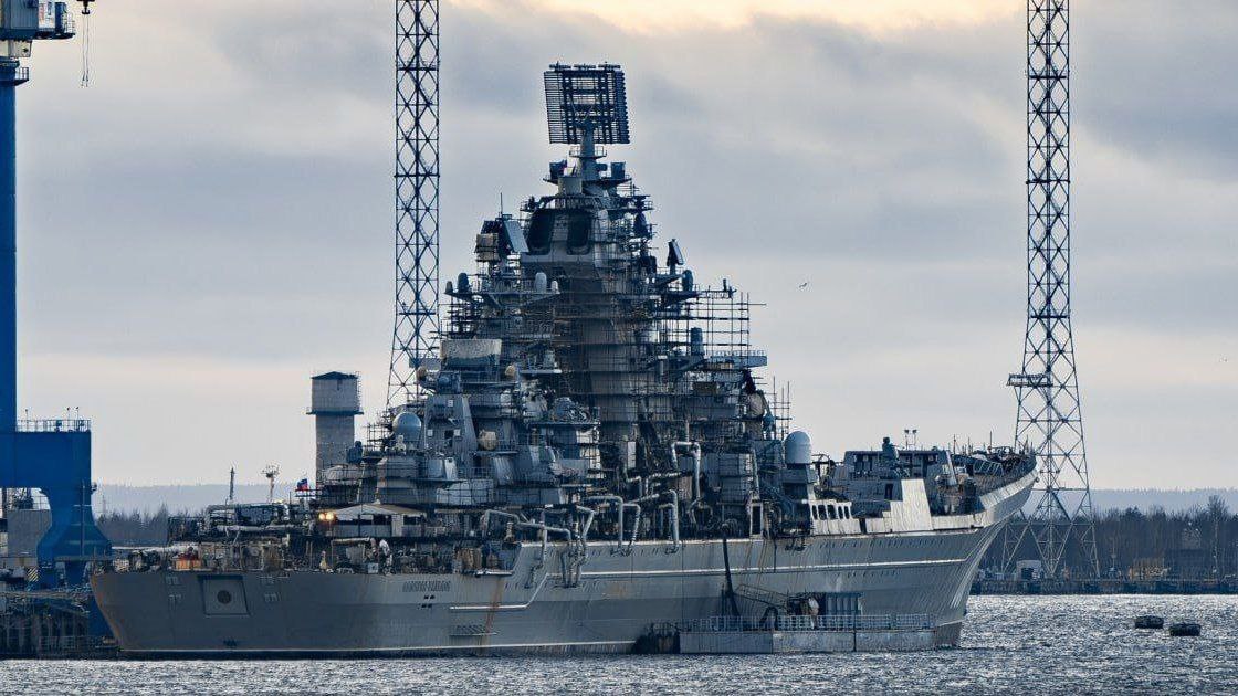 Den atomdrevne krydser Admiral Nakhimov under modernisering