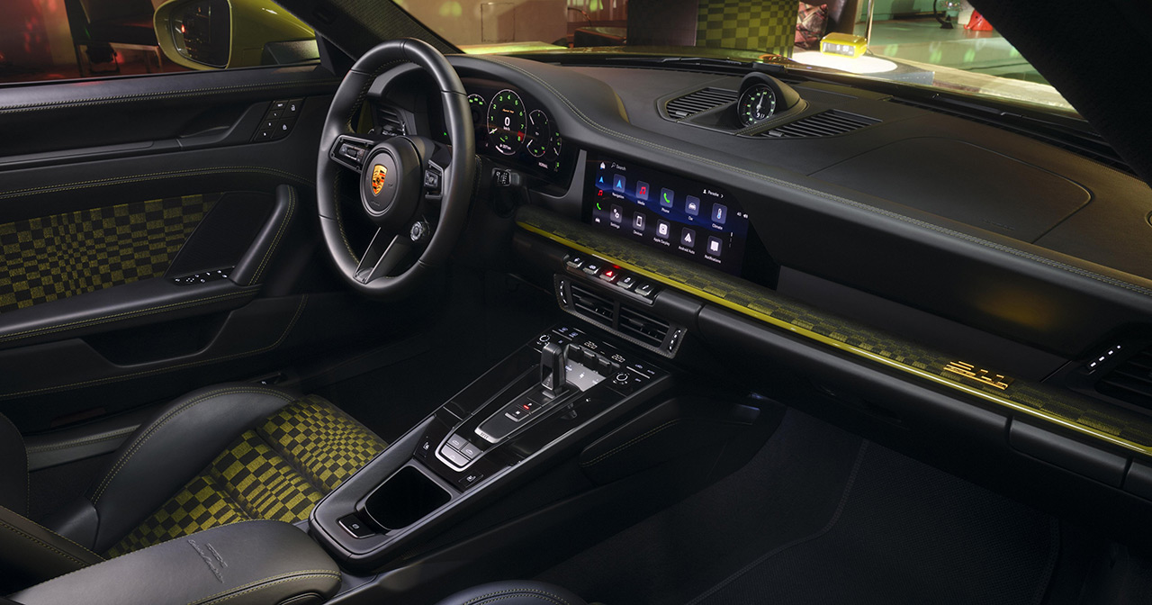 Vintage interiør af Porsche 911 Spirit 70