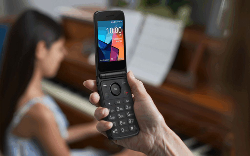 Klaptelefonen TCL Flip 4 5G. Illustration: TCL